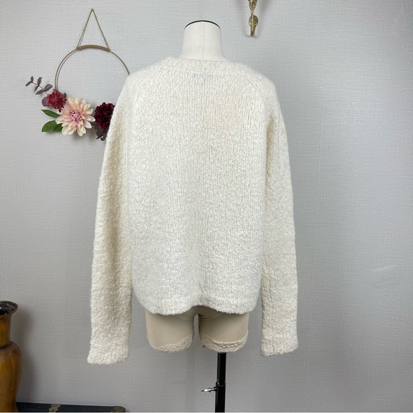 Club Monaco Wool Alpaca Blend Cozy Pullover Knit Sweater Large - Picture 2 of 15